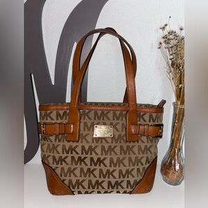 *MICHAEL KORS* Canvas/ Leather Signature Monogram Tote Bag Purse.